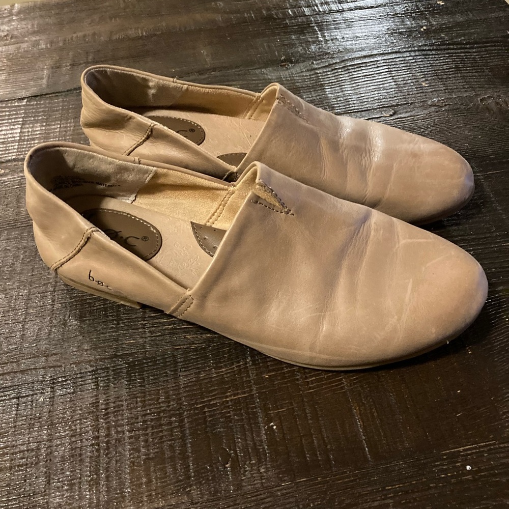 Women's Tan Slip-On Shoes